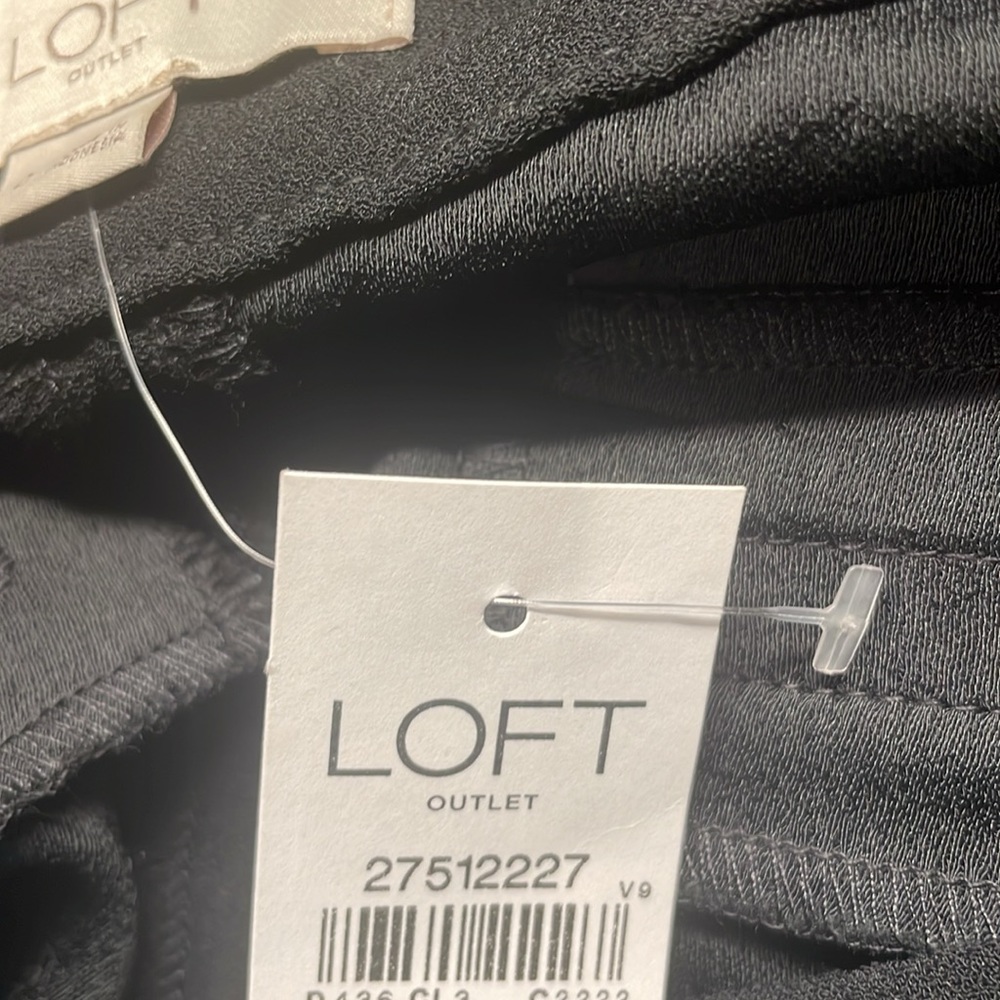 Ann Taylor loft black skort skirt shorts pockets black women’s size 0 - Picture 11 of 12